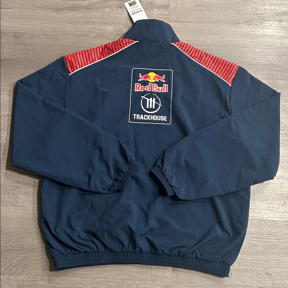 AÉROPOSTALE
NASCAR| Men’s RedbullJacket